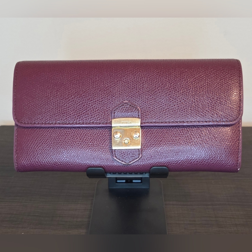Furla Babylon Burgundy Saffiano Leather Continental Wallet w/ Box & Dust Bag